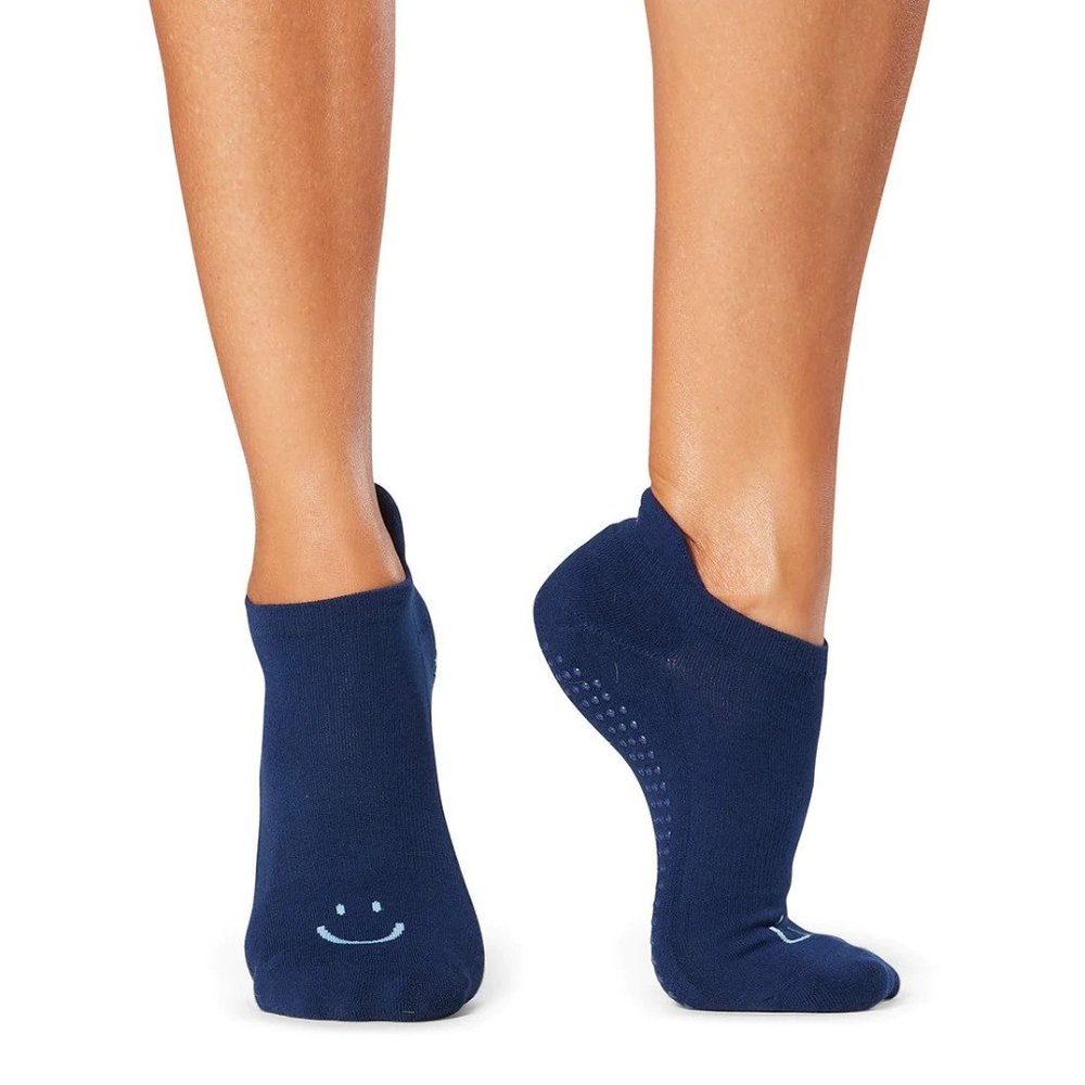 slt sticky/grippy socks